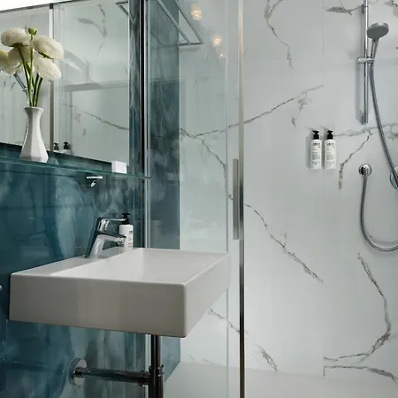 Ξενοδοχείο Continental Wellness &
