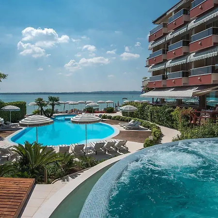 Continental Wellness & Ξενοδοχείο Σιρμιόνε